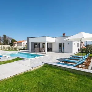 Mateo Villa